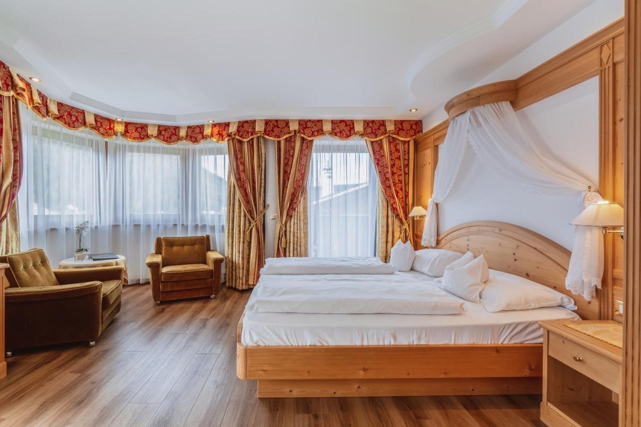Garni Franca B&B Selva di Val Gardena Ngoại thất bức ảnh